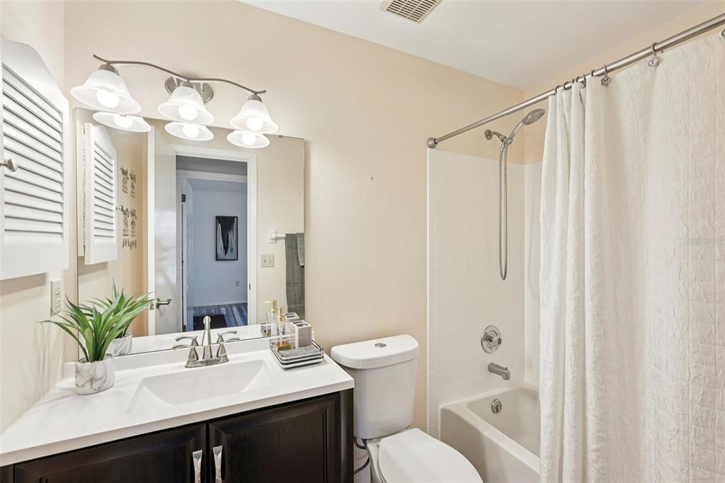 335 3 Lakes Lane, Unit B Venice, FL 34285 - Photo 26 of 49