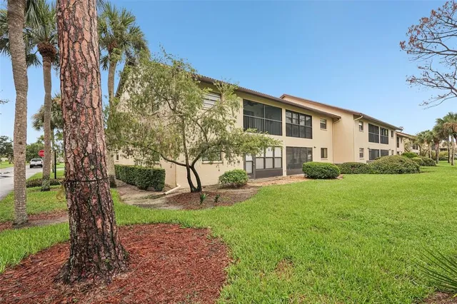 $235,000 | 335 3 Lakes Lane, Unit B, Venice, FL 34285