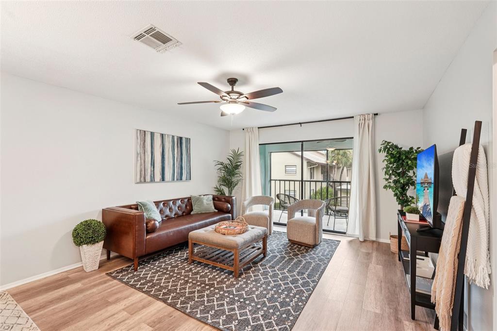 335 3 Lakes Lane, Unit B Venice, FL 34285 - Photo 3 of 49