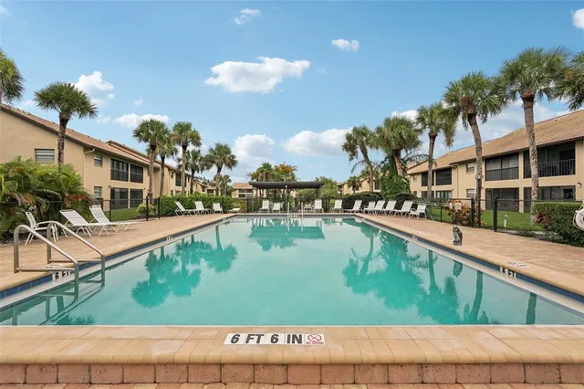 $235,000 | 335 3 Lakes Lane, Unit B, Venice, FL 34285