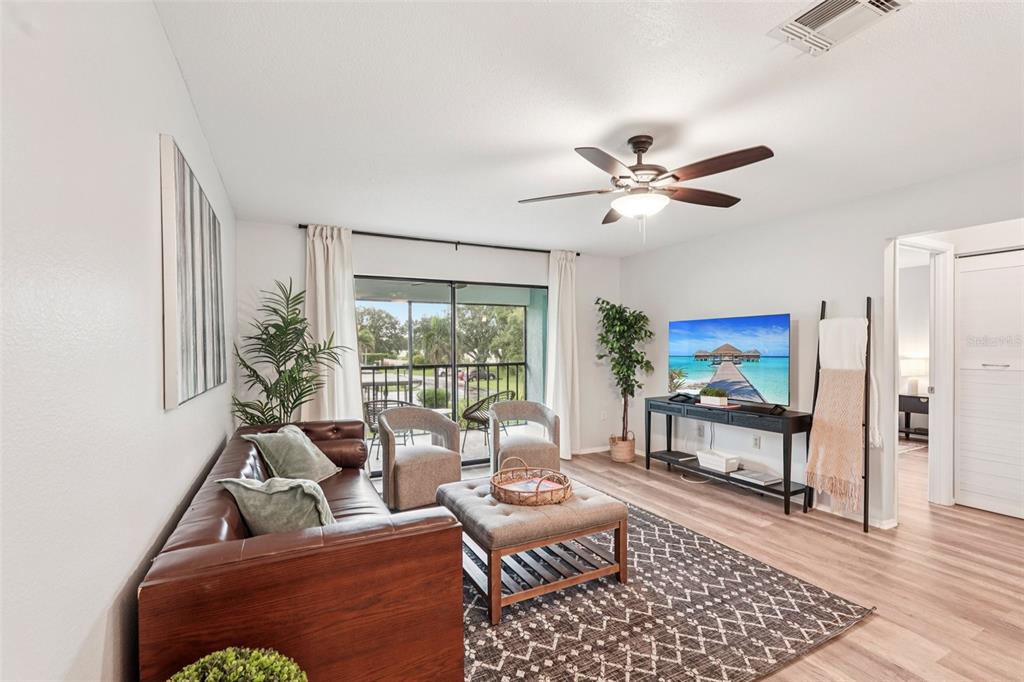 335 3 Lakes Lane, Unit B Venice, FL 34285 - Photo 4 of 49