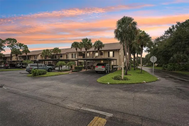 $235,000 | 335 3 Lakes Lane, Unit B, Venice, FL 34285