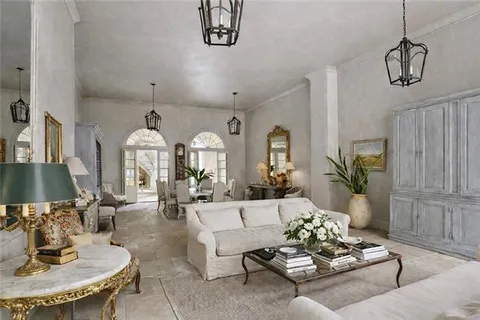 $4,500,000 | 525 St Louis Street, New Orleans, LA 70130