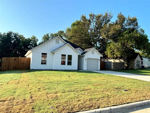 $304,500 | 3708 Moonstone Drive, Dallas, TX 75241