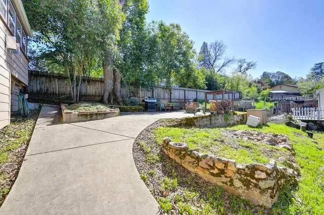 $650,000 | 300 Cherry Avenue, Auburn, CA 95603