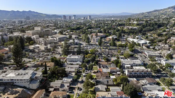 $1,049,000 | 1720 Orchard Avenue, Glendale, CA 91206
