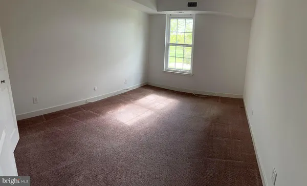 $2,400 | 300 Drummers Lane, Unit 300, Wayne, PA 19087