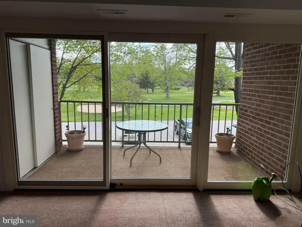 $2,400 | 300 Drummers Lane, Unit 300, Wayne, PA 19087