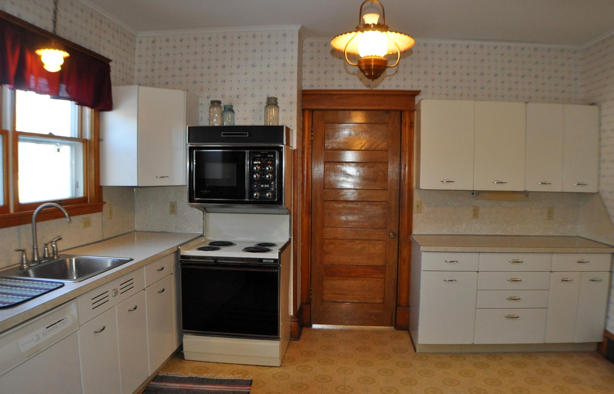 410 North 5th Street Montevideo, MN 56265 - Photo 4 of 43