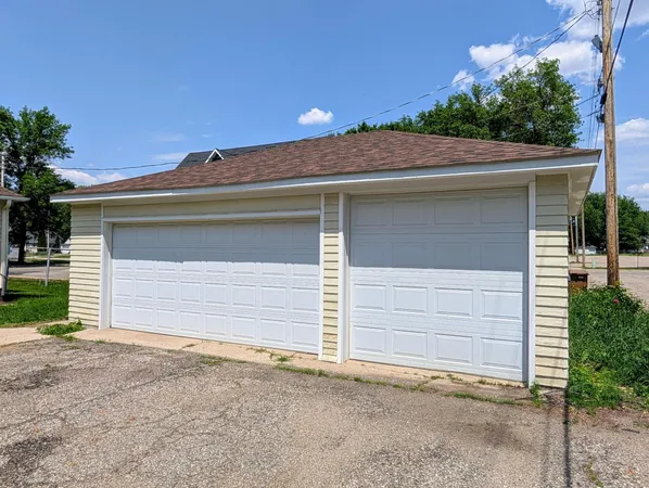 $168,500 | 410 North 5th Street, Montevideo, MN 56265