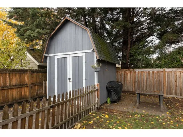 $425,000 | 959 Southwest Oriole Street, McMinnville, OR 97128