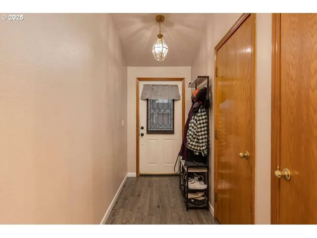 $425,000 | 959 Southwest Oriole Street, McMinnville, OR 97128