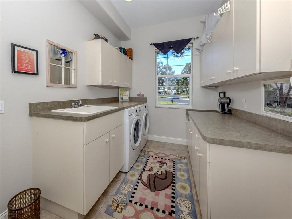 444 Tremingham Way Venice, FL 34293 - Photo 26 of 93