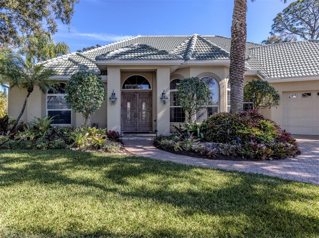 444 Tremingham Way Venice, FL 34293 - Photo 4 of 93