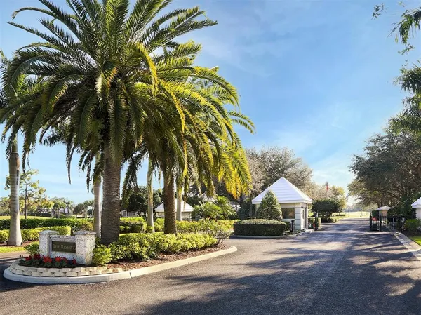 $1,280,000 | 444 Tremingham Way, Venice, FL 34293