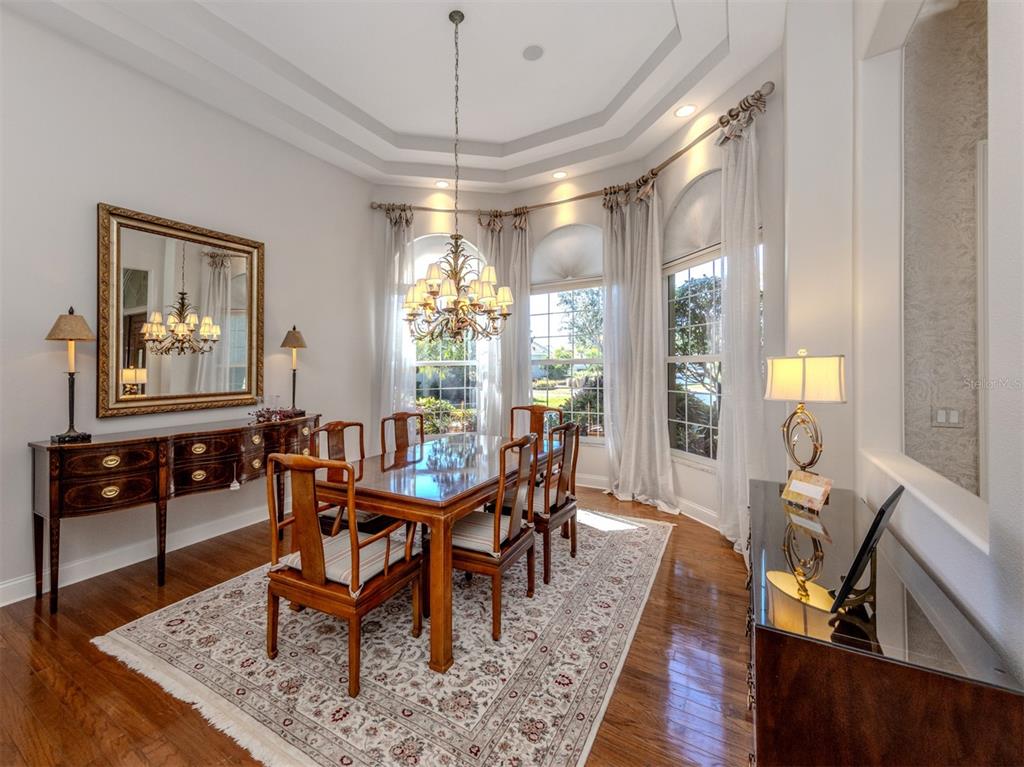 444 Tremingham Way Venice, FL 34293 - Photo 10 of 93