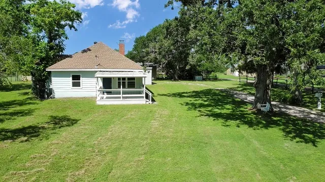 $350,000 | 3607 Northwest County Road 1100, Corsicana, TX 75110