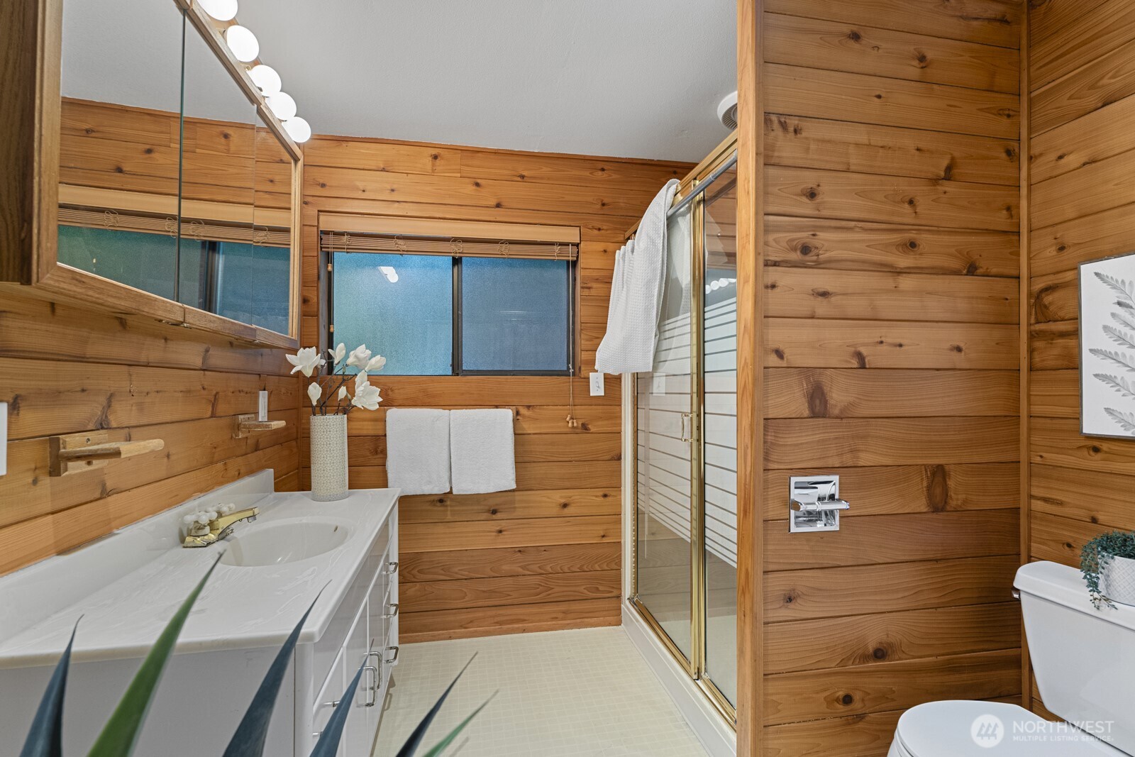 7727 Lake Alice Road Southeast Fall City, WA 98024 - Photo 14 of 34 a bathroom with a toilet and a shower