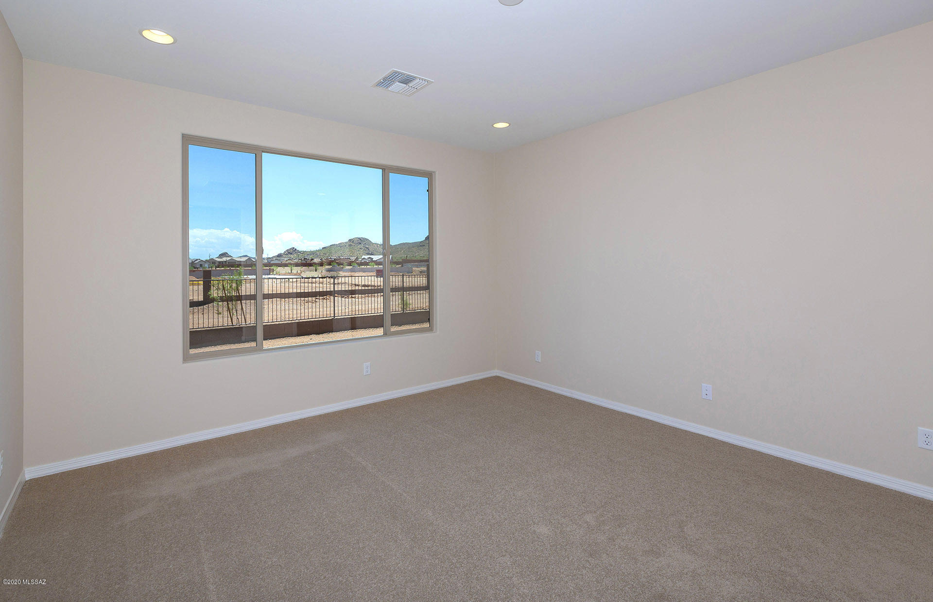 8472 North Lone Ranger Road Tucson, AZ 85743 - Photo 16 of 48 Gallery Image 16