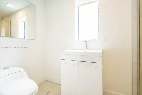 $2,400 | 1971 Bay Drive, Unit 114, Miami Beach, FL 33141