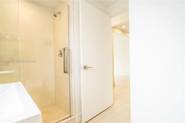 $2,400 | 1971 Bay Drive, Unit 114, Miami Beach, FL 33141