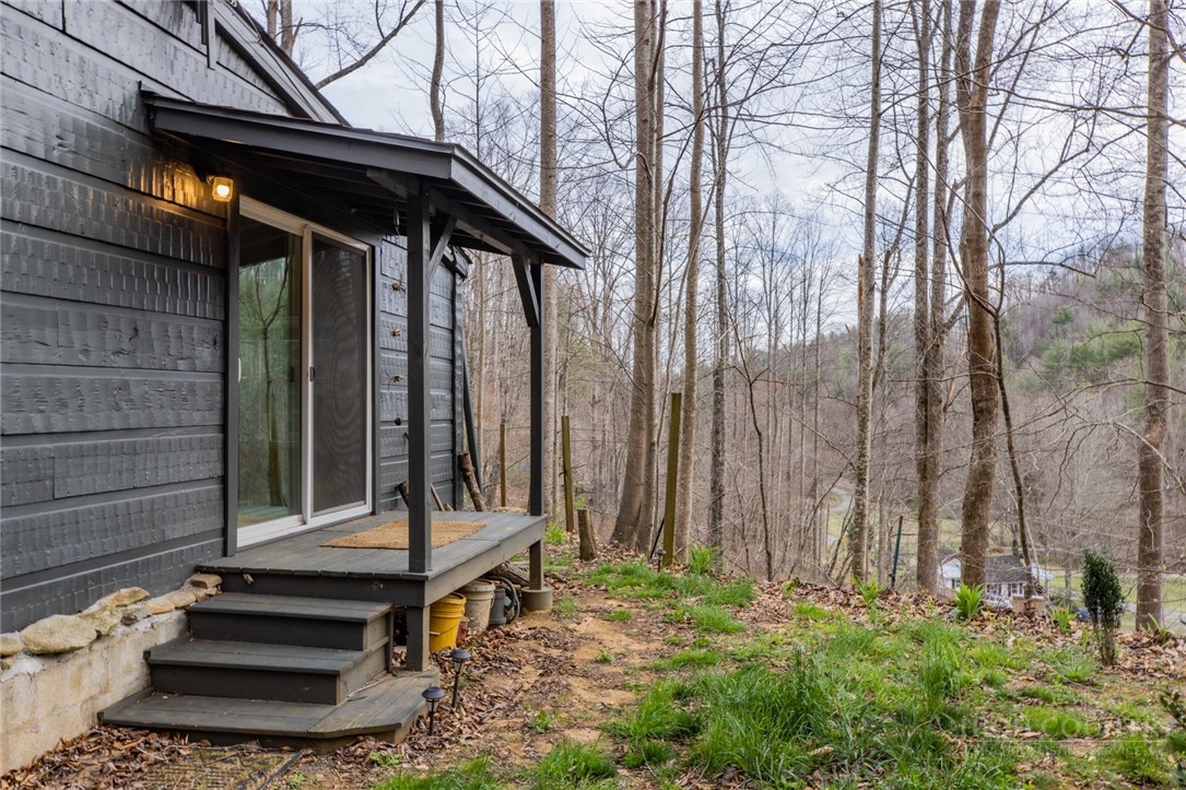 618 Rhymer Branch Road Deep Gap, NC 28618 - Photo 3 of 20