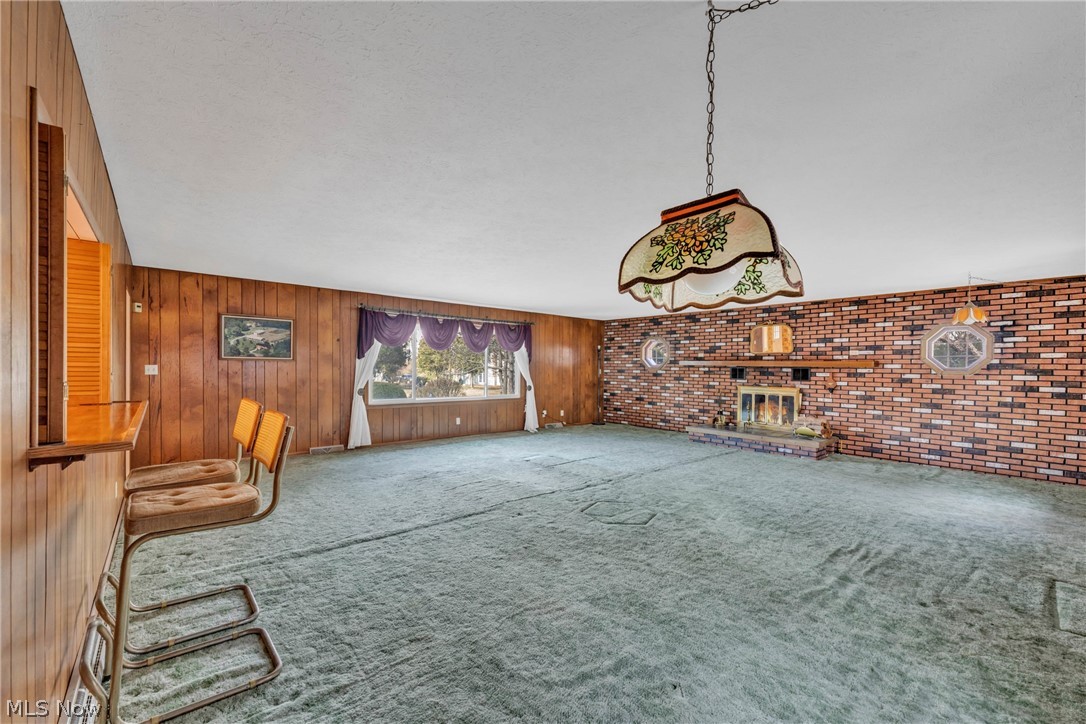4725 Webb Road Perry, OH 44081 - Photo 6 of 50 Living room in the main house.