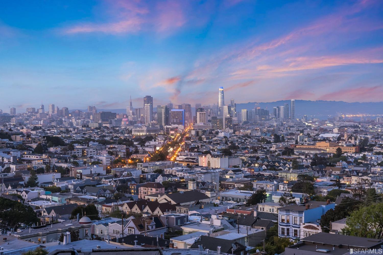 138 Corwin Street San Francisco, CA 94114 - Photo 4 of 60 a view of a city with tall buildings