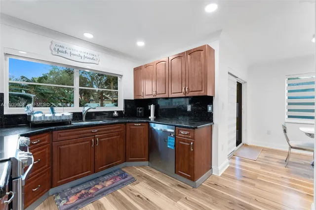 $694,900 | 1289 Northwest 171st Terrace, Pembroke Pines, FL 33028