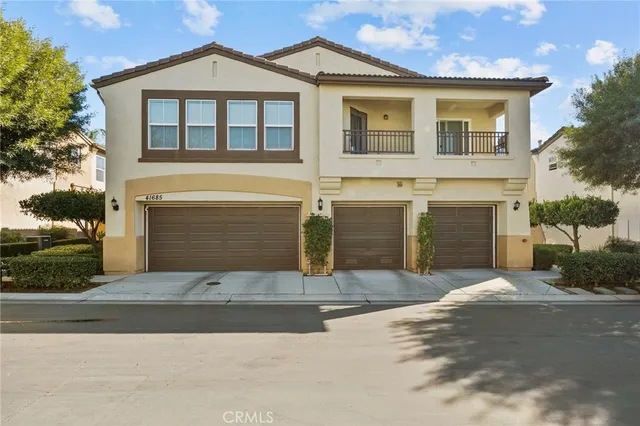 $525,000 | 41685 Woodridge Avenue, Unit 1, Murrieta, CA 92562