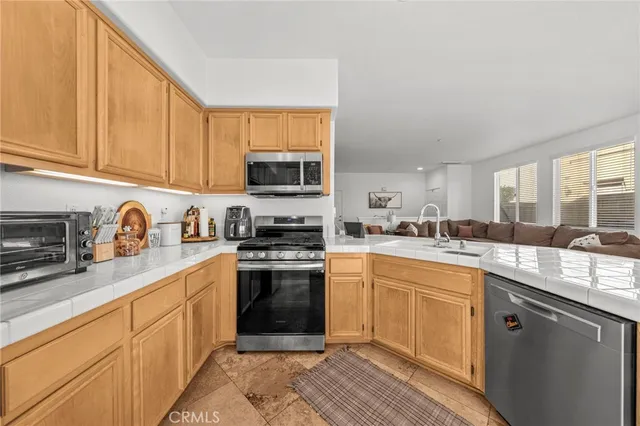 $525,000 | 41685 Woodridge Avenue, Unit 1, Murrieta, CA 92562