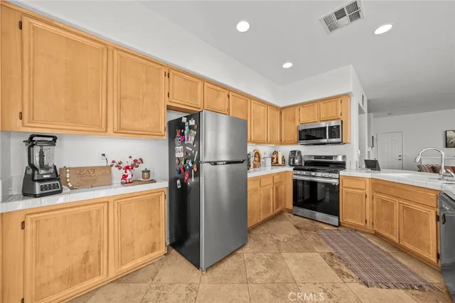 $525,000 | 41685 Woodridge Avenue, Unit 1, Murrieta, CA 92562