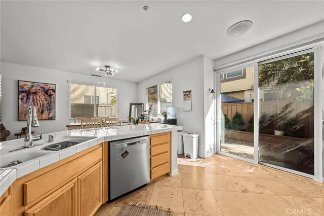 $525,000 | 41685 Woodridge Avenue, Unit 1, Murrieta, CA 92562