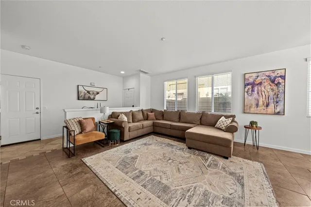 $525,000 | 41685 Woodridge Avenue, Unit 1, Murrieta, CA 92562