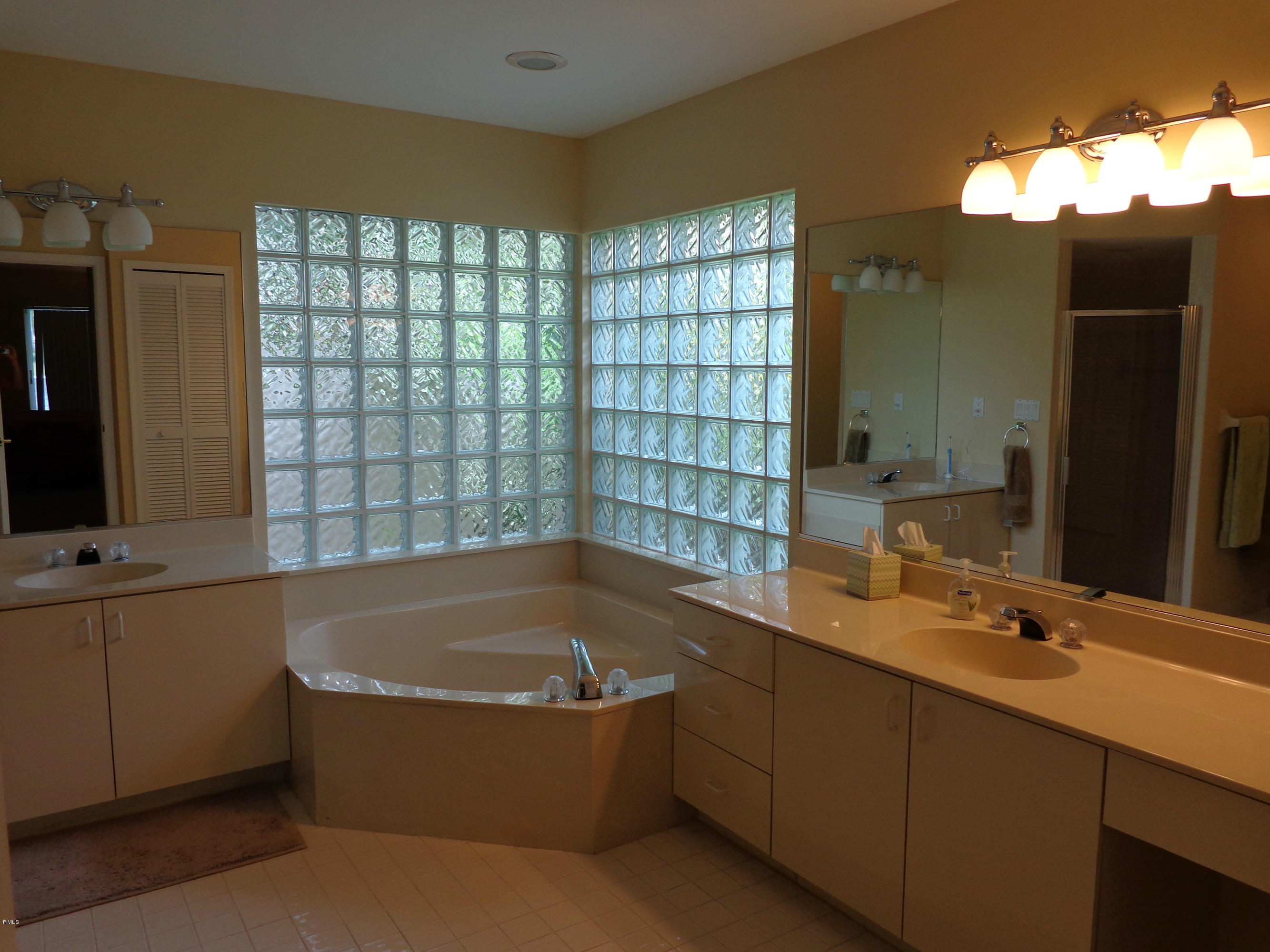 20416 San Rafael Court Boca Raton, FL 33498 - Photo 44 of 58 Master Bathroom