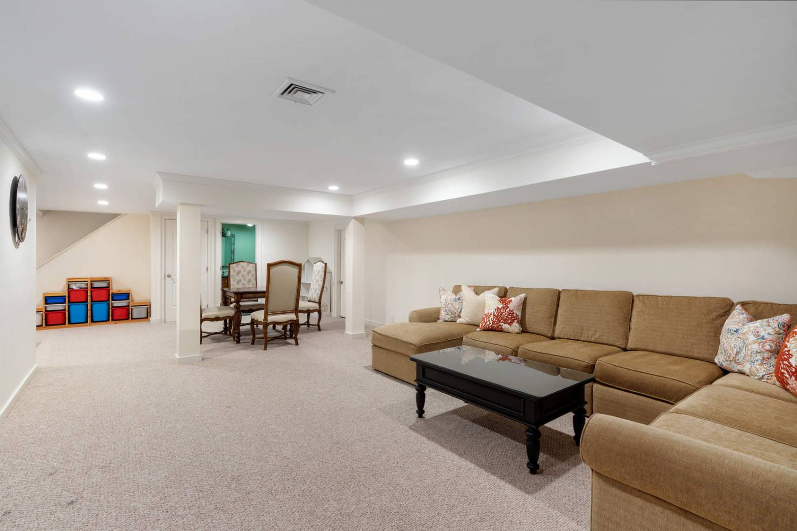91 Osprey Way Water Mill, NY 11976 - Photo 39 of 46 a living room with furniture and a table