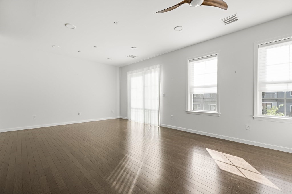 1 Revolution Way, Unit 201 Canton, MA 02021 - Photo 12 of 40