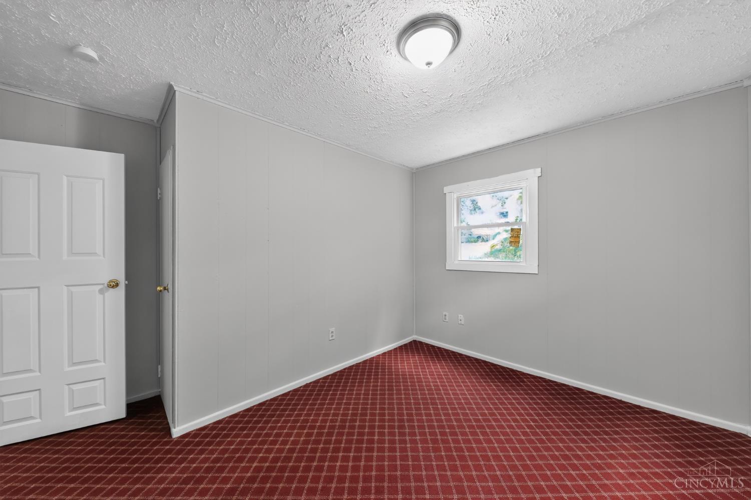 9670 Pippin Road Cincinnati, OH 45231 - Photo 19 of 30