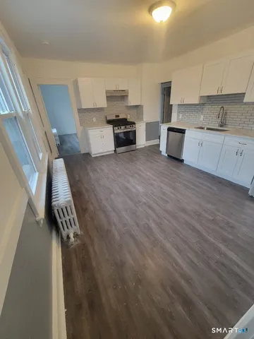 $1,800 | 117 Tudor Street, Unit 2, Waterbury, CT 06704