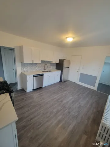 $1,800 | 117 Tudor Street, Unit 2, Waterbury, CT 06704