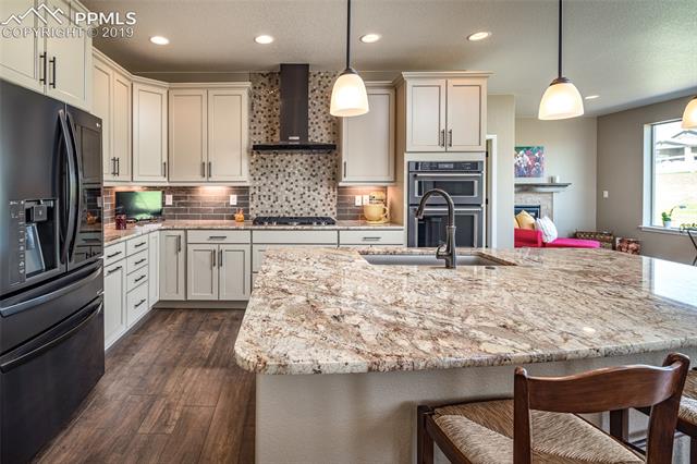 2056 Ruffino Drive Colorado Springs, CO 80921 - Photo 3 of 40