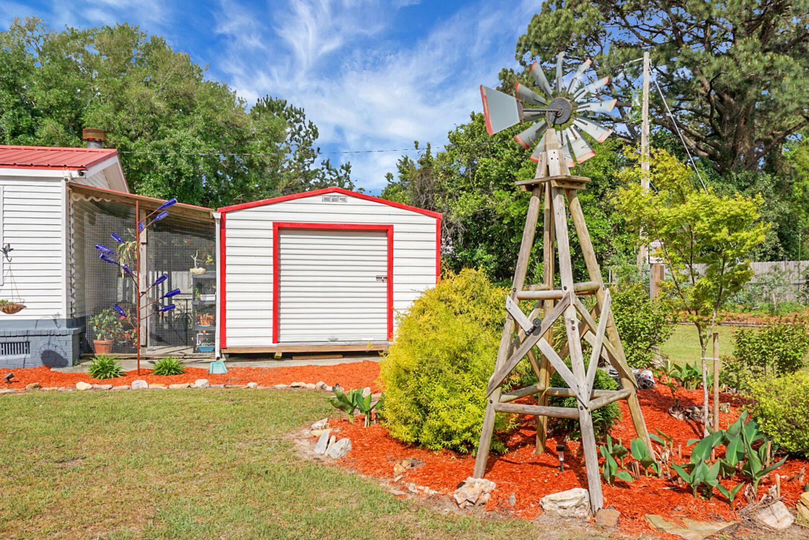 135 General Washington Boulevard Bonneau, SC 29431 - Photo 10 of 64 Shed