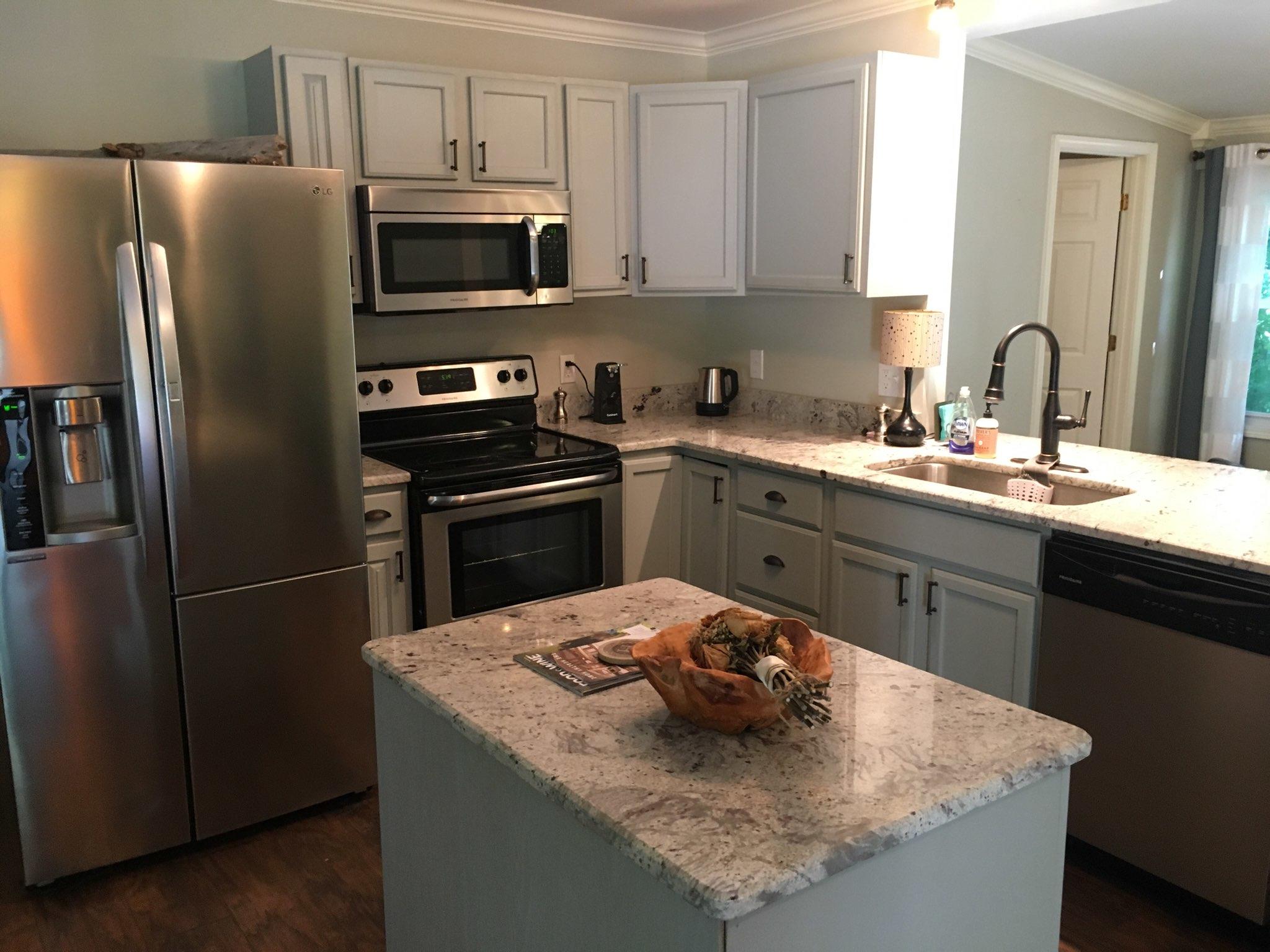 1328 Sumac Road Knoxville, TN 37919 - Photo 2 of 21 Granite Countertops