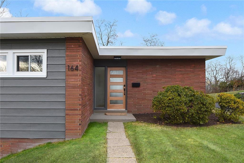 164 Gass Road Pittsburgh, PA 15229 - Photo 2 of 25 Gallery Image 2
