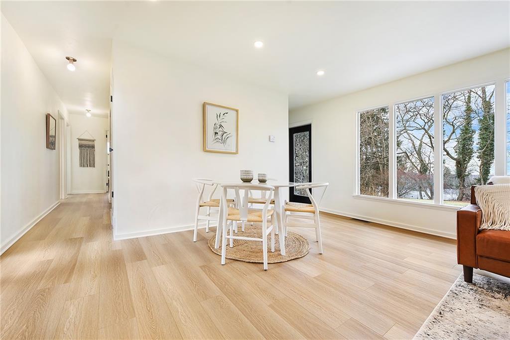 164 Gass Road Pittsburgh, PA 15229 - Photo 6 of 25 Gallery Image 6