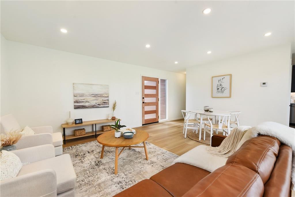 164 Gass Road Pittsburgh, PA 15229 - Photo 7 of 25 Gallery Image 7