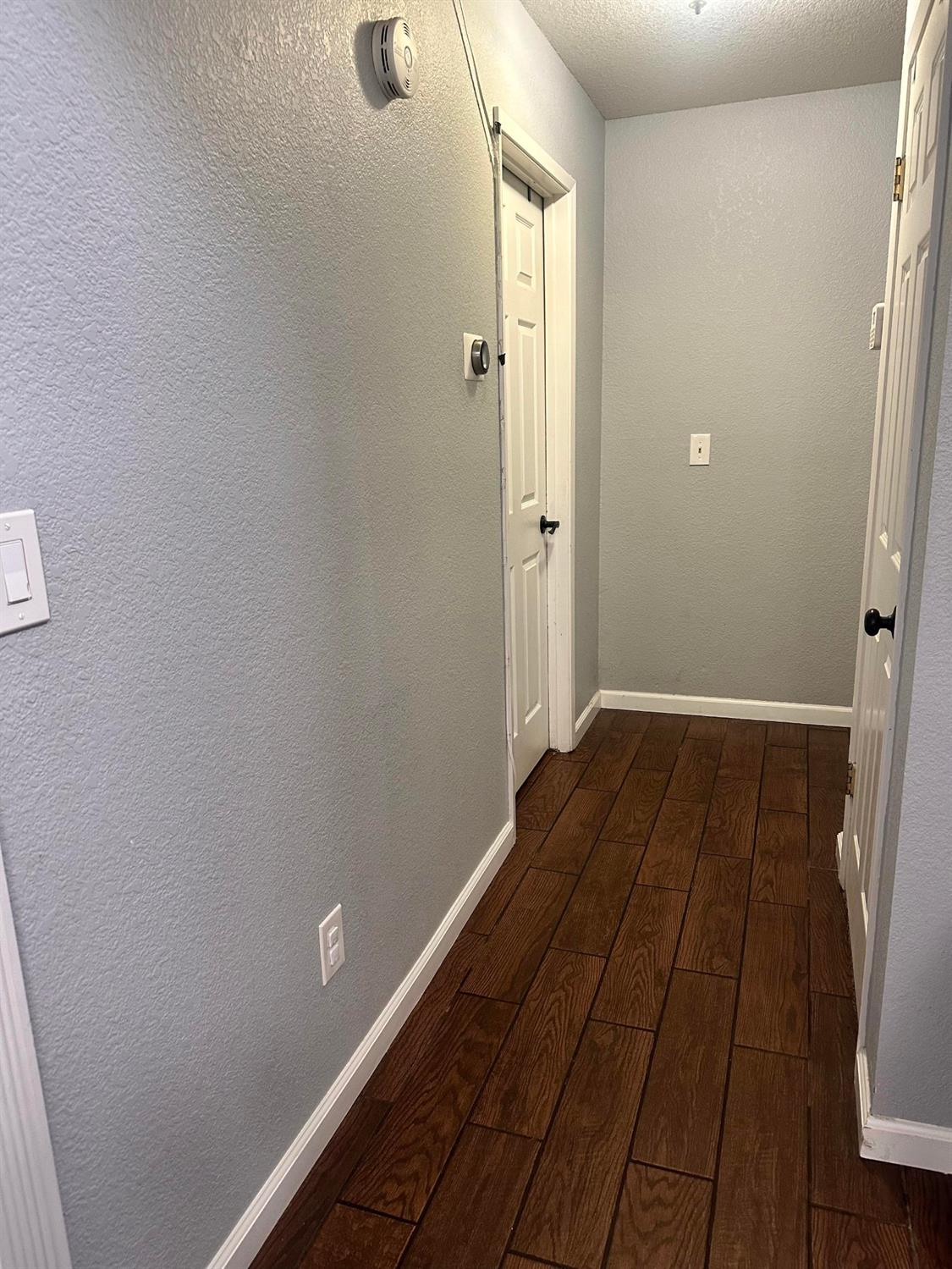 3608 Cassie Lane Ceres, CA 95307 - Photo 15 of 25 a view of a bathroom