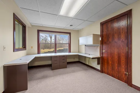 $895,000 | 32981 North River Road, Libertyville, IL 60048