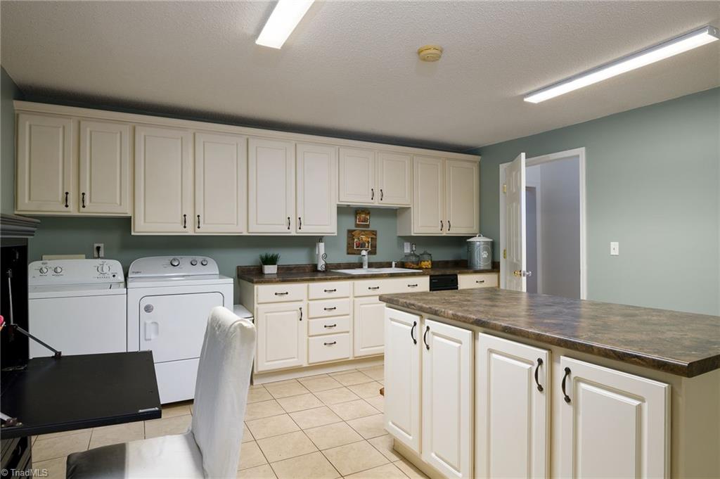 243 Clay Street Linwood, NC 27299 - Photo 10 of 38