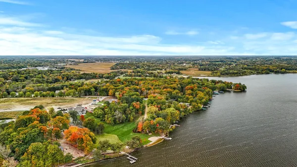 $649,800 | 4946 Bridgevine Way, Independence, MN 55359